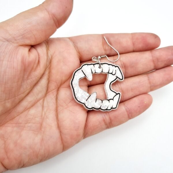Sparkly Vampire Fangs - Image 3
